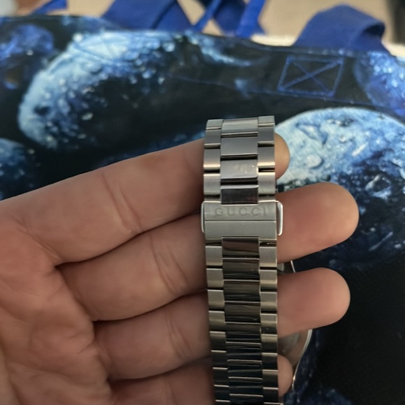 Gucci watch: House of the Bee timepiece. - Picture 7 of 8